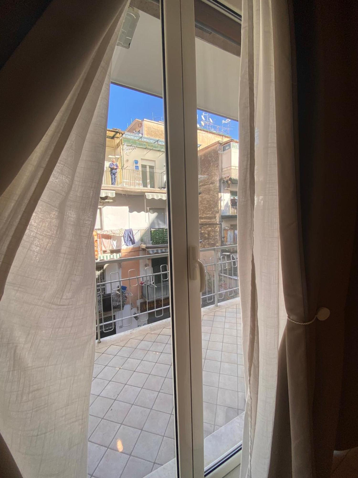 Bed and Breakfast La Dimora Di Marti " Vicino Al Centro Storico Di Napoli" Экстерьер фото
